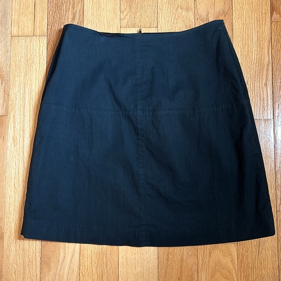 Banana Republic Black Skirt Size 4 - Picture 2 of 4